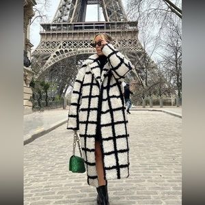 NWOT Coat oversized Medium